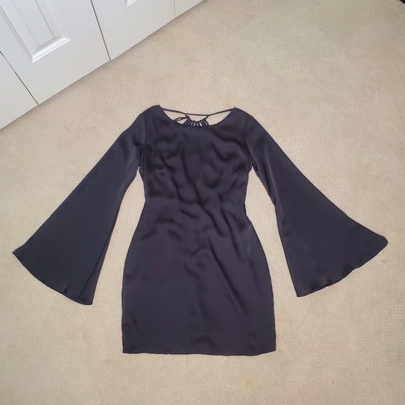 NWT Ark & Co. Open Back Bell Sleeve Dress - Picture 5 of 8